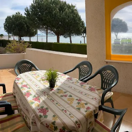 La Dorada Apartment *
